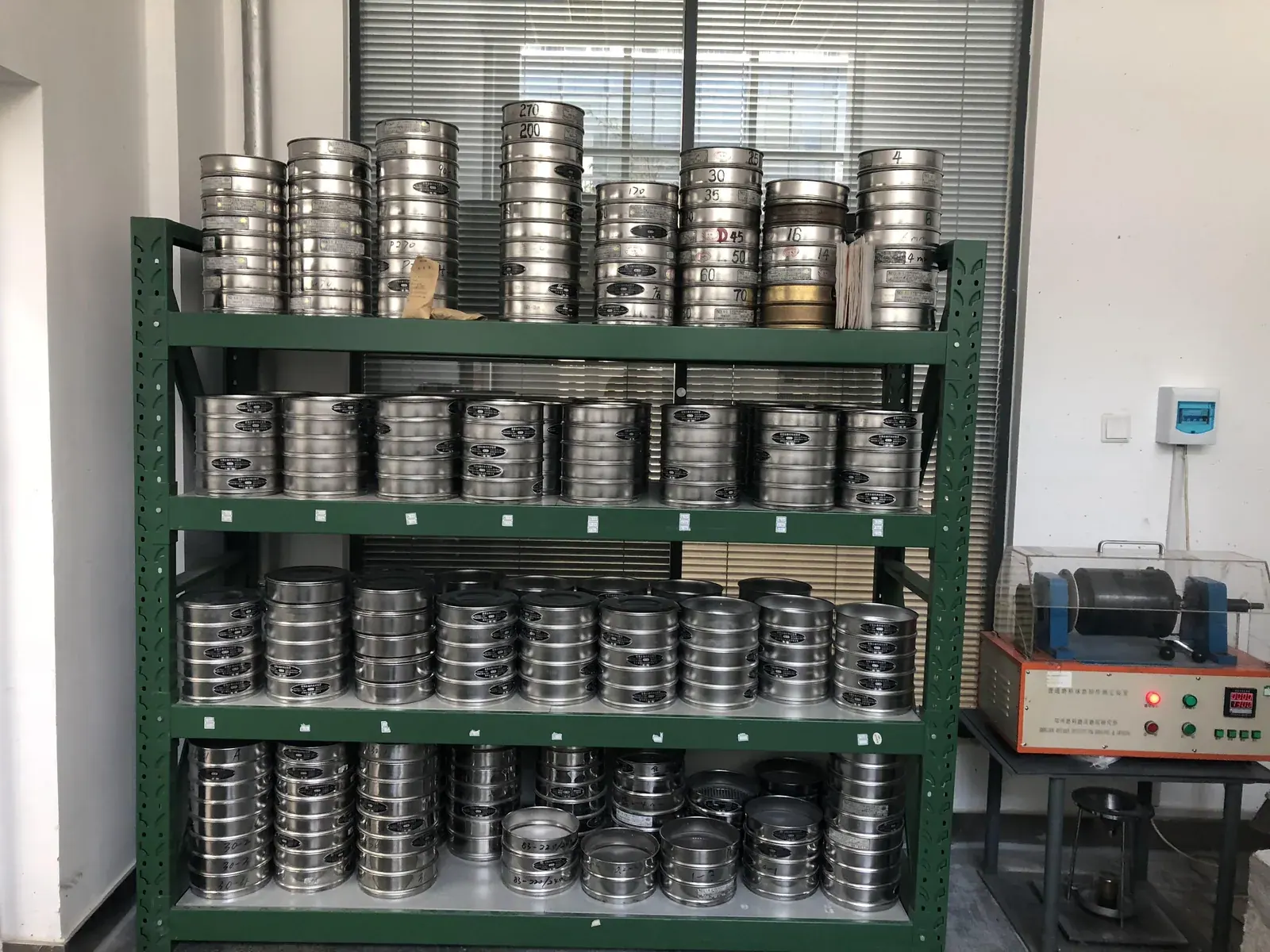 粒度检测筛具实拍