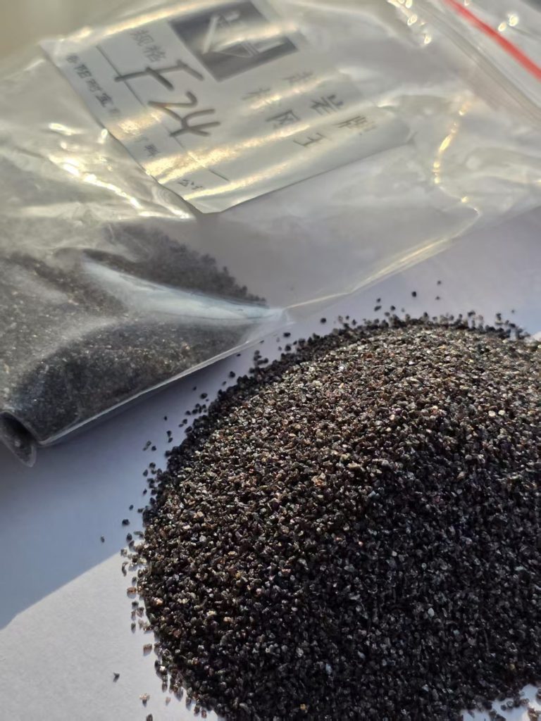 切割片用棕刚玉对辊F砂产品照片
